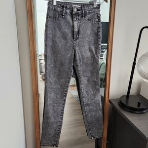 Abercrombie Super Skinny Jeans